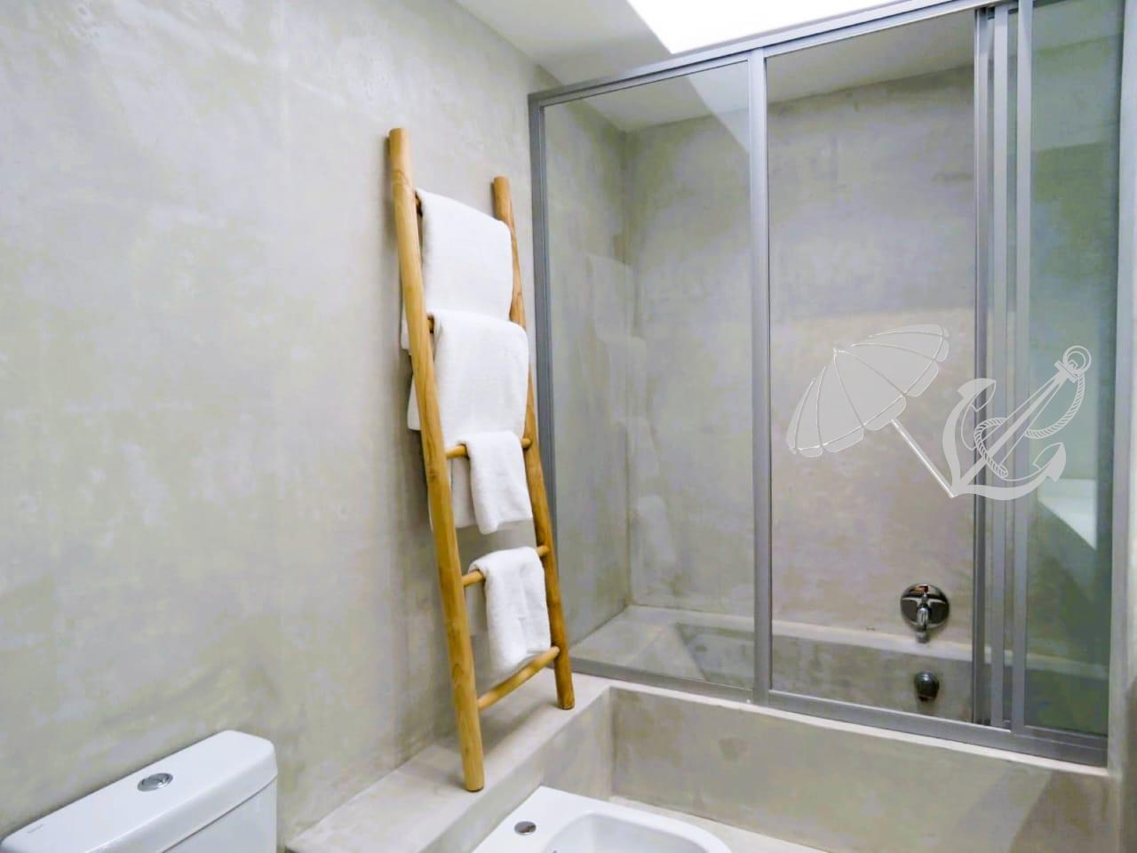 WhatsApp Image 2025-08-25 at 12.13.36